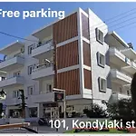 Kondylaki Apartments